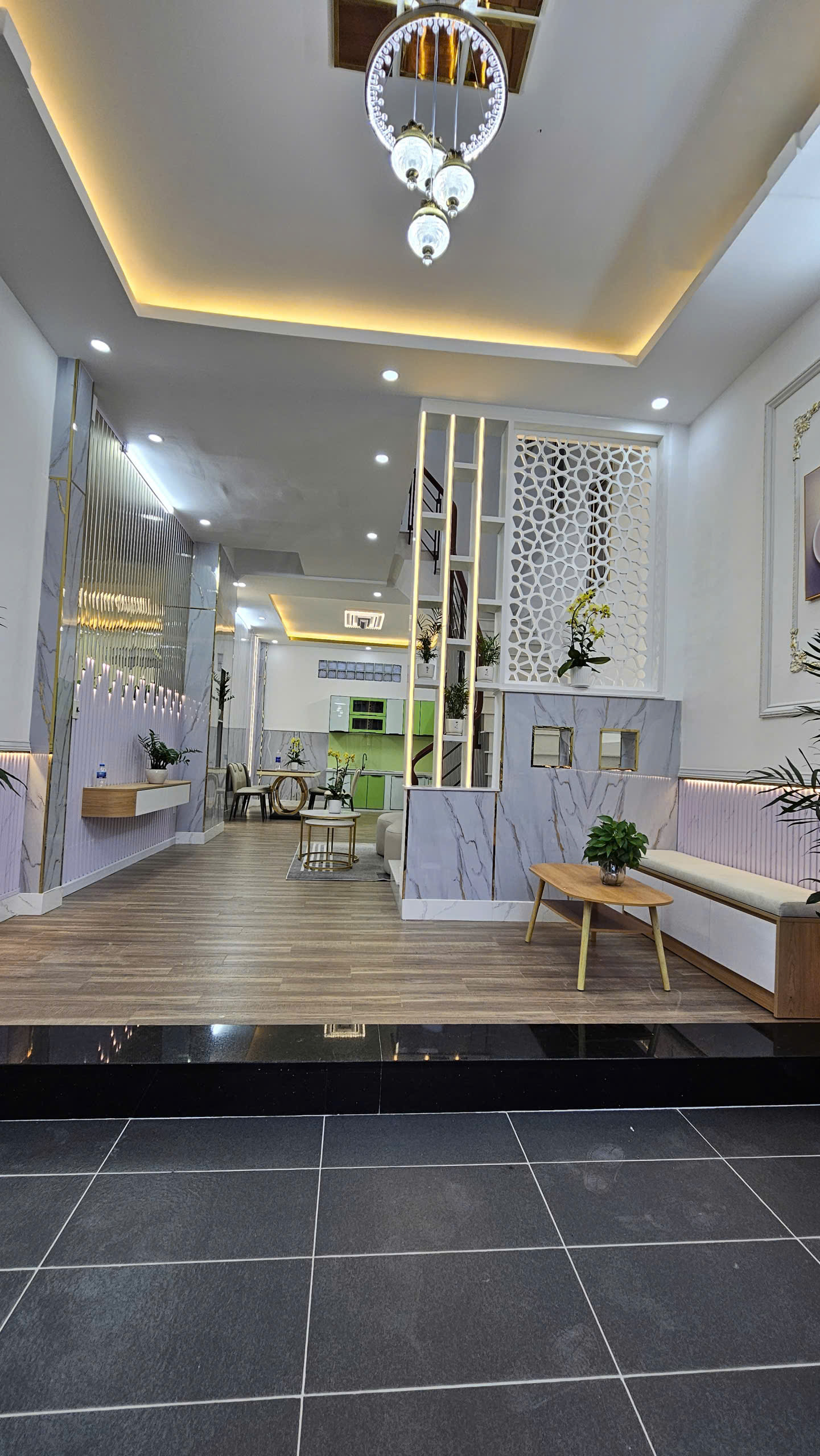 z6891281122280_7b9663b1b0637c20fbca8b1f0318f818