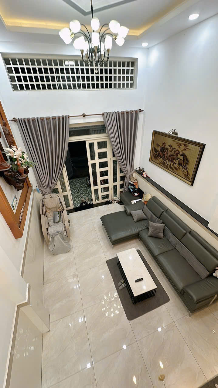 z6897300872782_f87bc4cb84d559b9b3f18180c65922e4