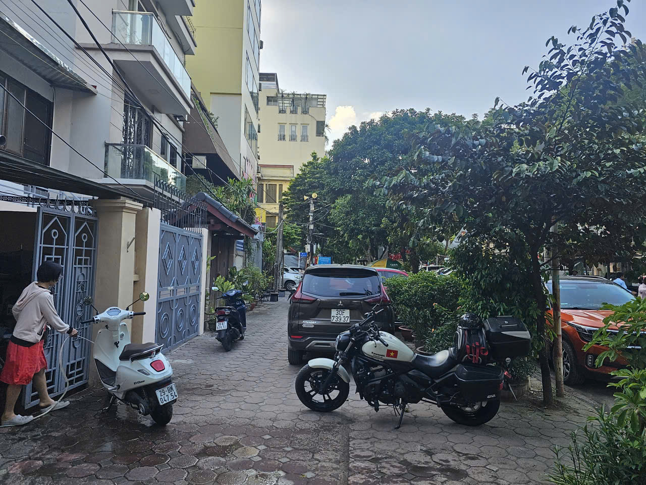 z6898387156646_92902cc239f1c48e1de7d03e21864009