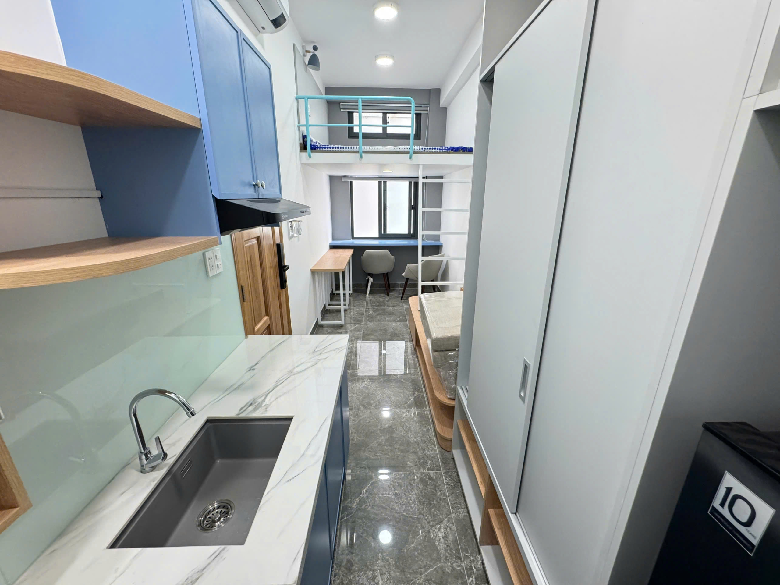 z6905069718956_5ccc288fb4ce8295895fc149af915c11