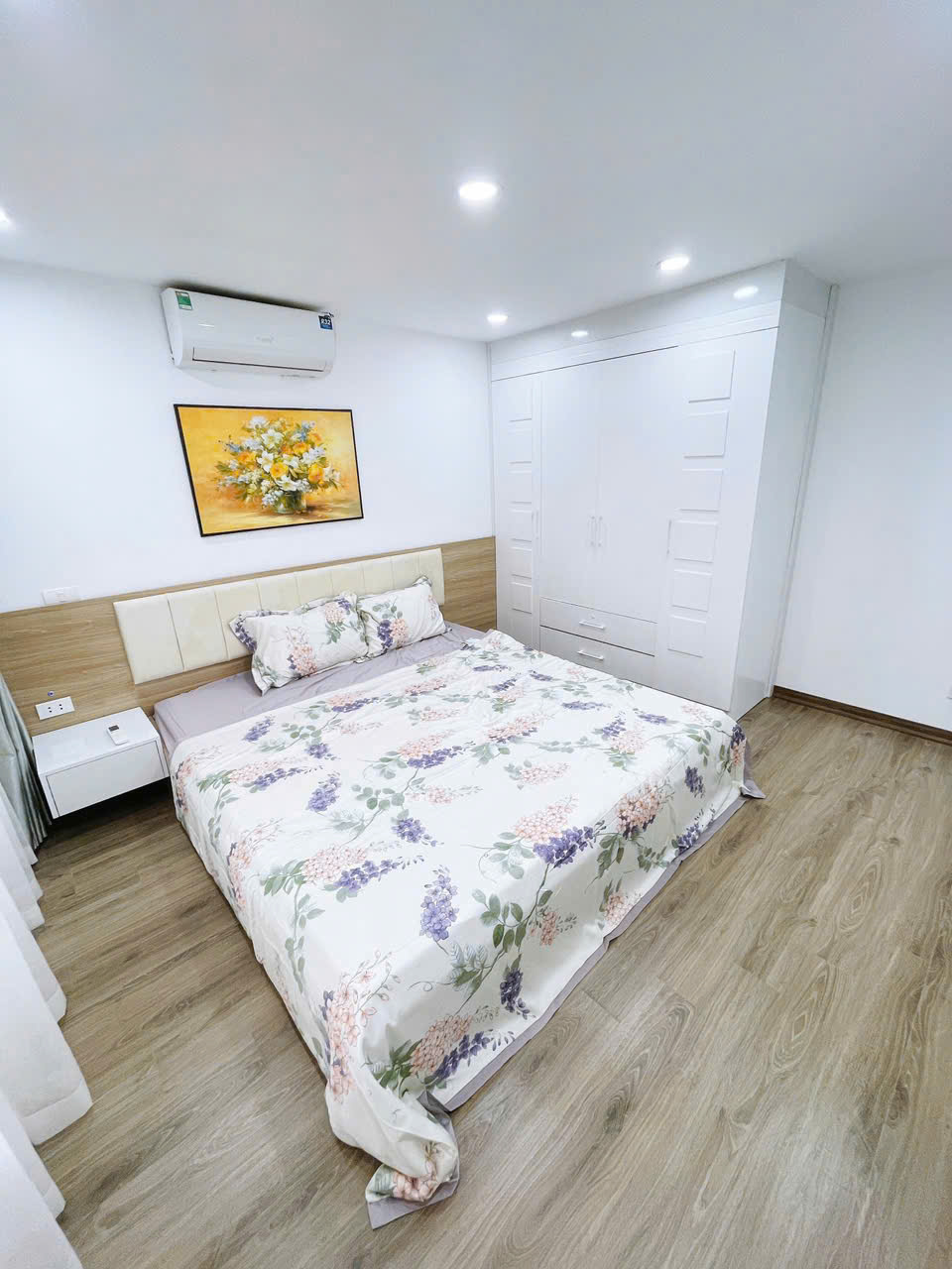 z6905666433630_efc7563421a4531904516c9609192574