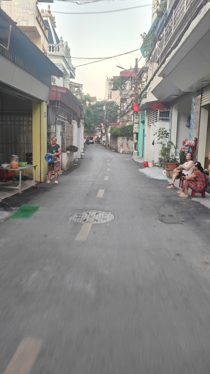 z6906320033799_61e9fdd171762af199d335fb2c9e8257