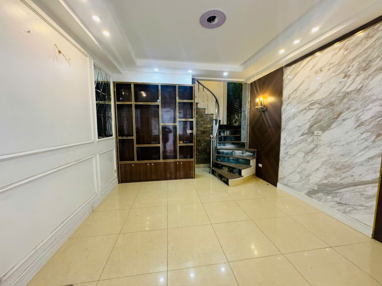 z6918792265268_d9a4f5eea7efa37bf19bd1174cea7b5adt