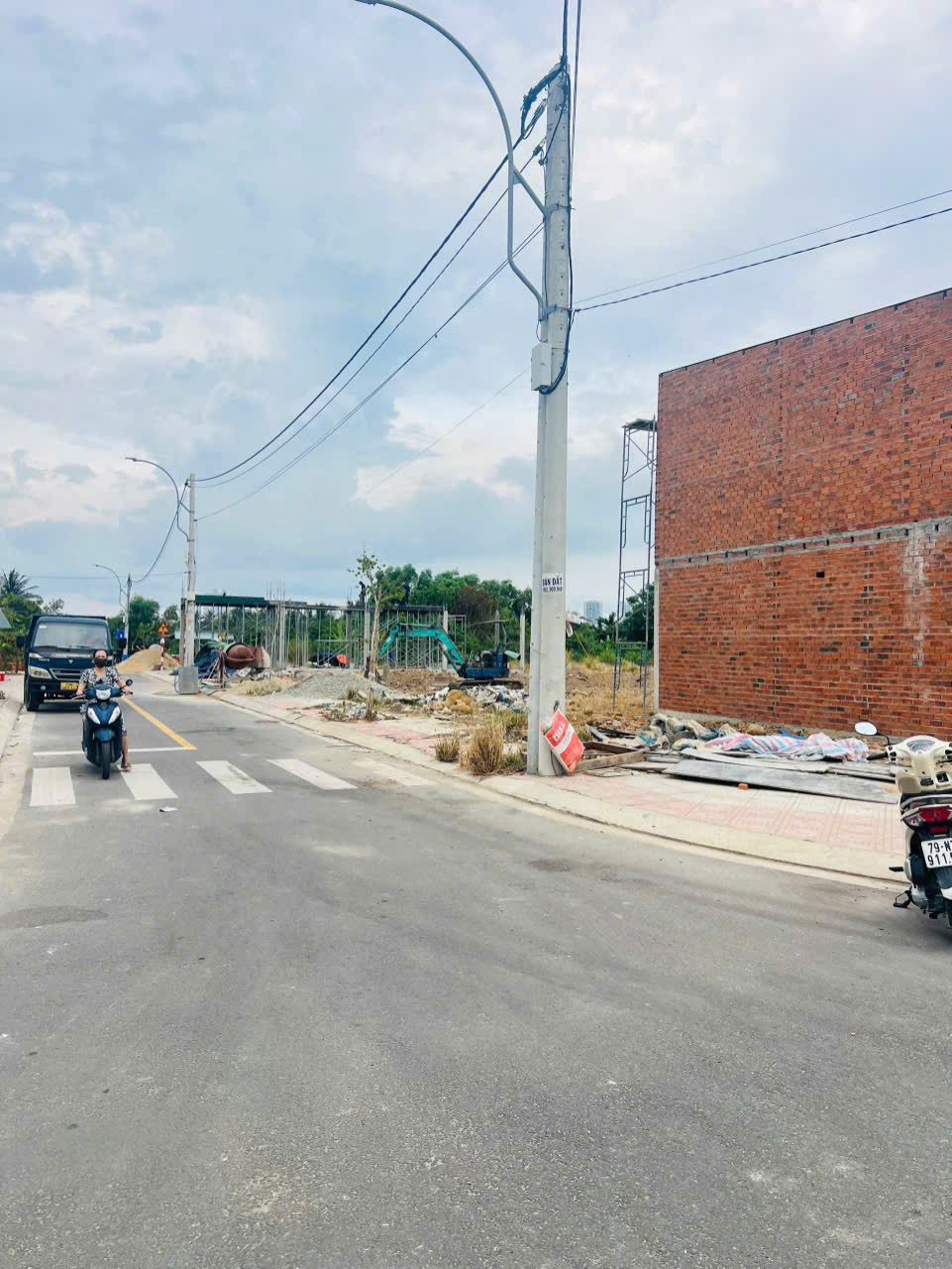 z6921757514466_7be1a86af67beee04fec9bf4b12a21e2