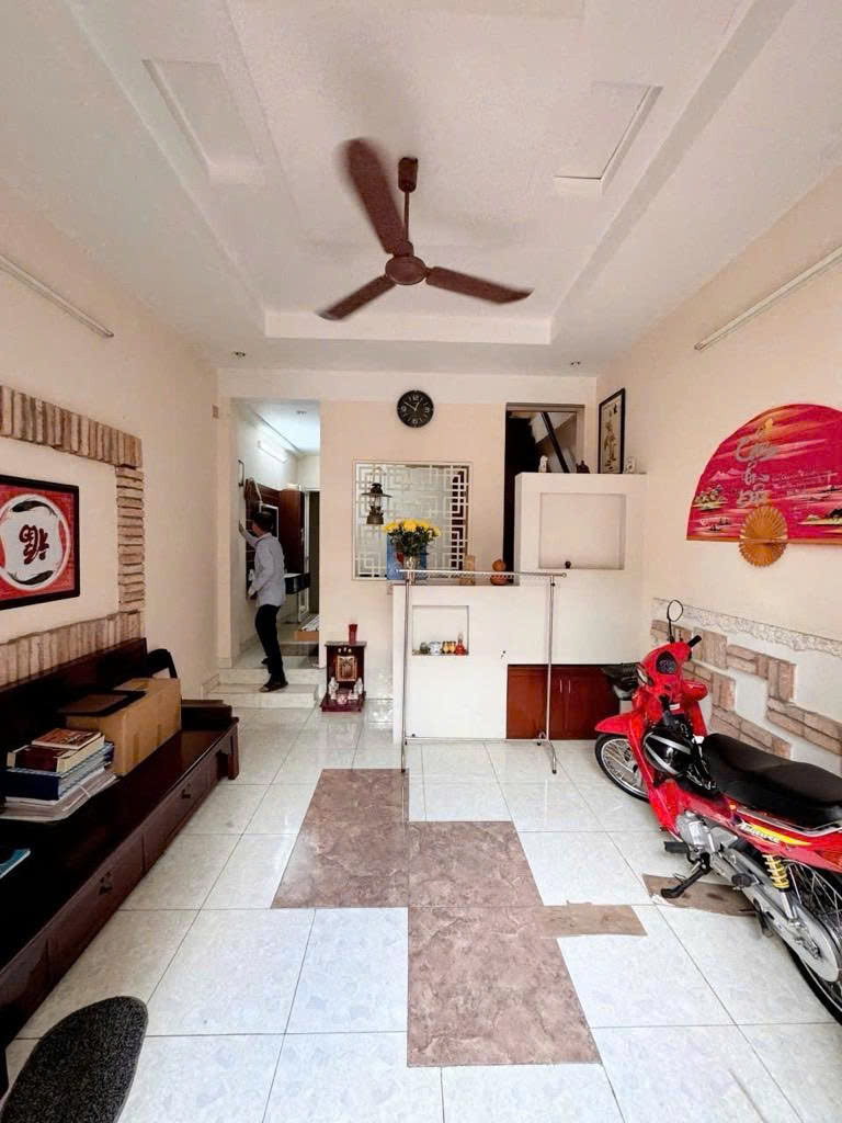 z6925605296857_c4037a96cca2ed2a3debe09fc3fd16b3