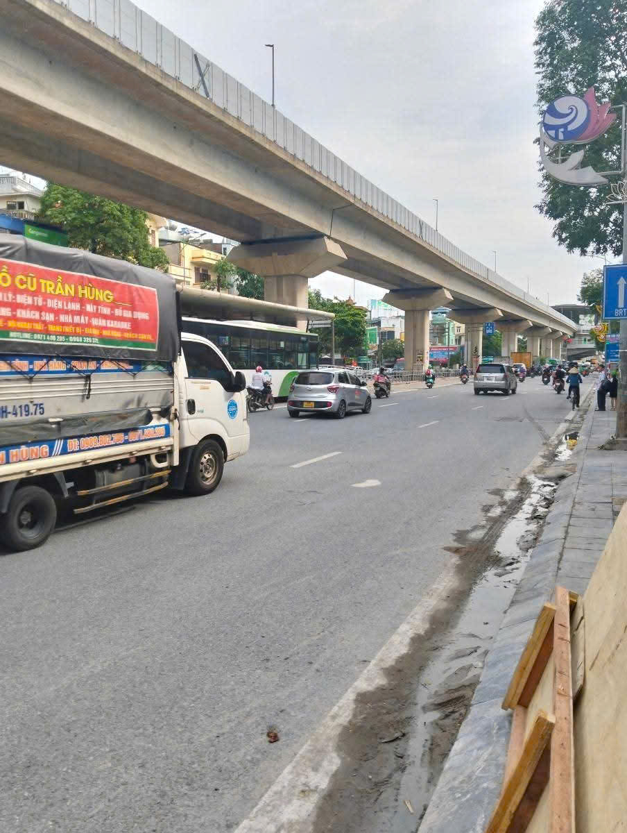 z6927487662258_98120ebd6c34992373a416b337cf8eba