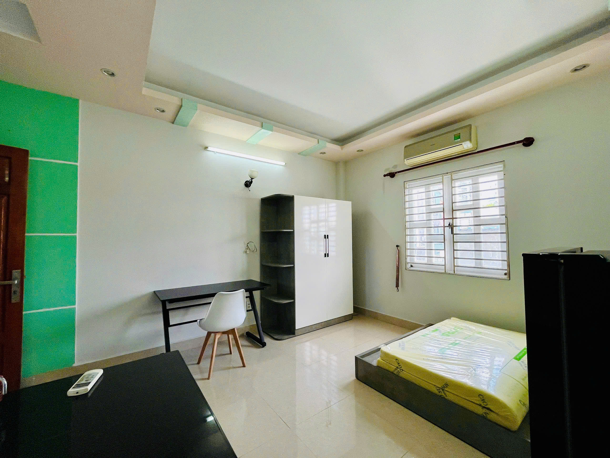 z6930048594557_347f06299329078aa5aea7f36a93e685