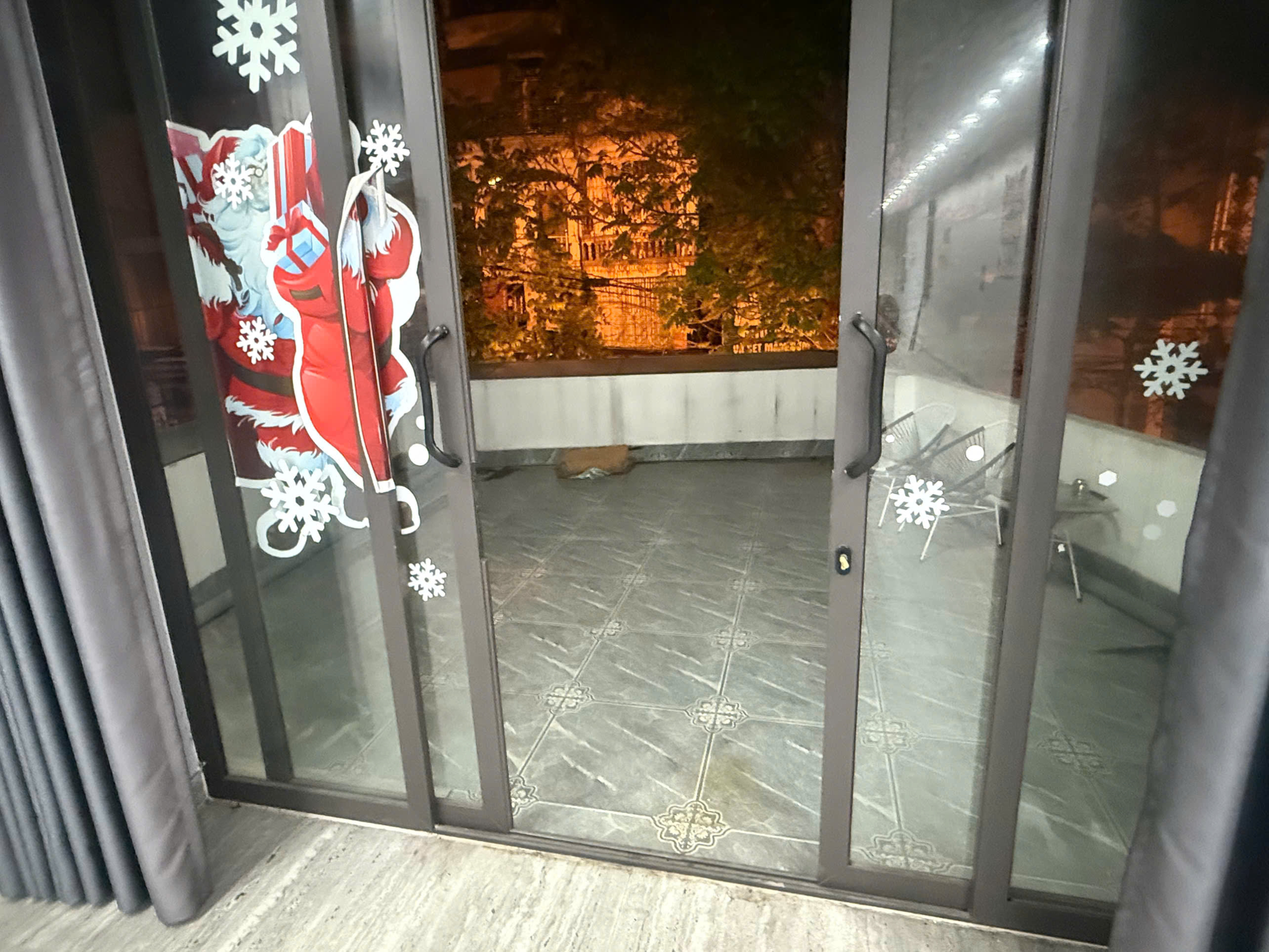 z6933082560207_8dac5f915c89dc71ad17624057a947e4