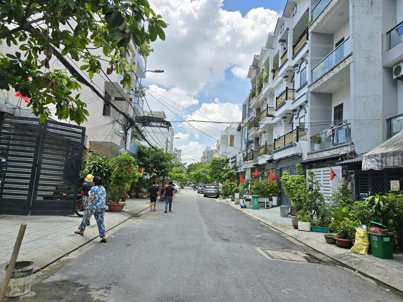 z6933360175798_e5db749233df0f4f6b74d6d96b368e25