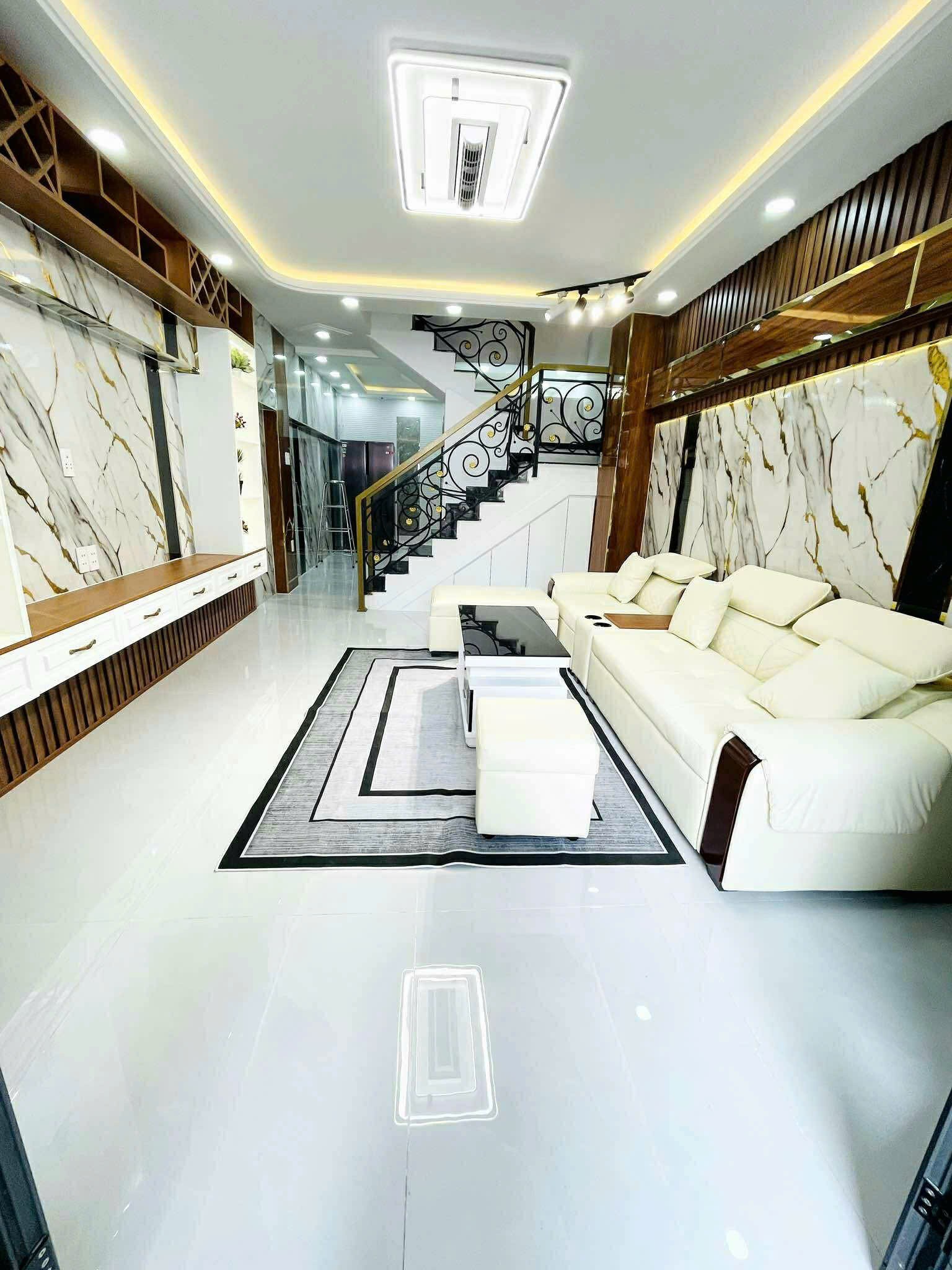 z6940574441096_7ee39dc7ddfde4e48cabd5082405cc7a