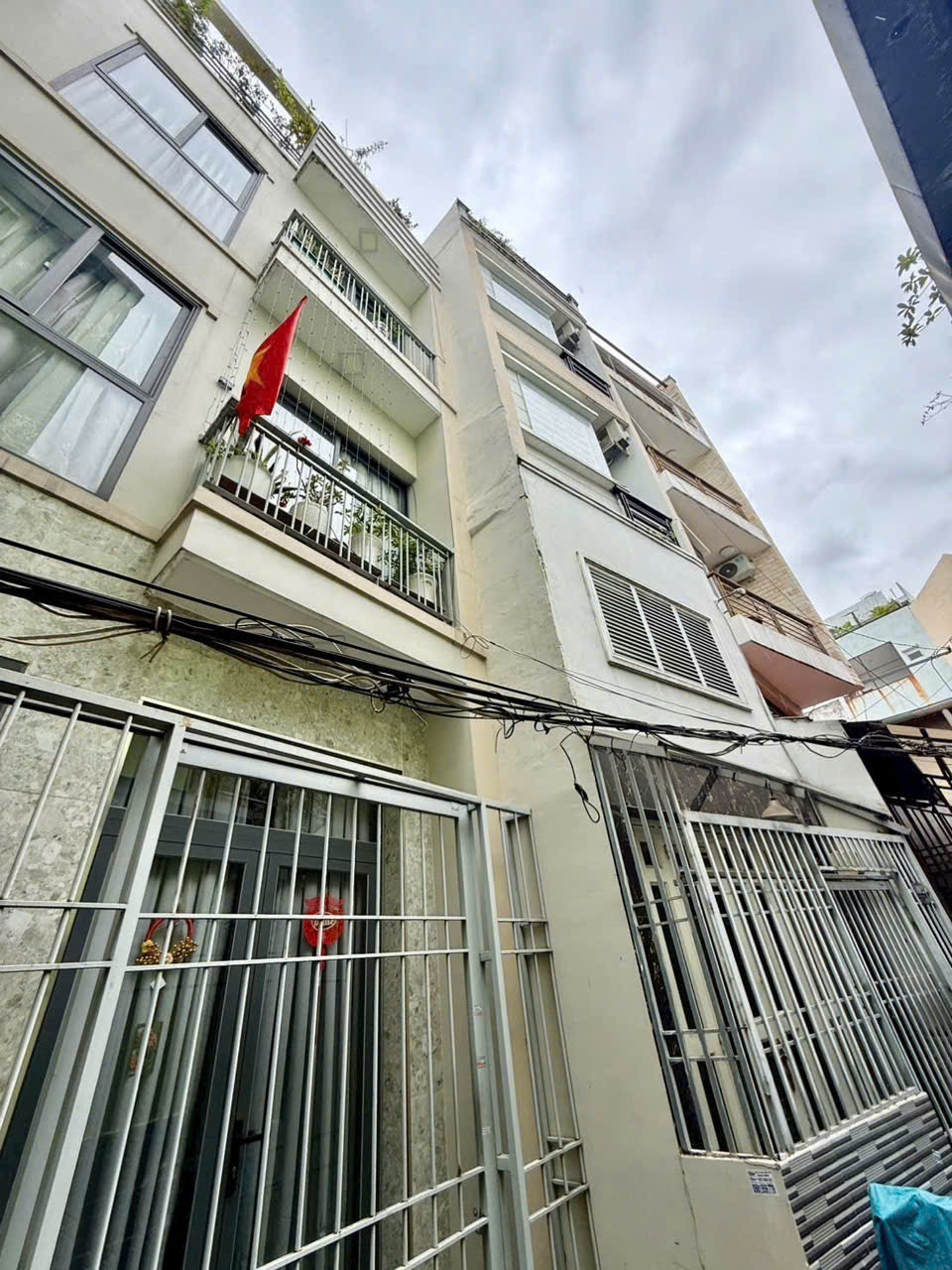 z6946259802805_9a89abe1330e13070af0781fbaa49a84