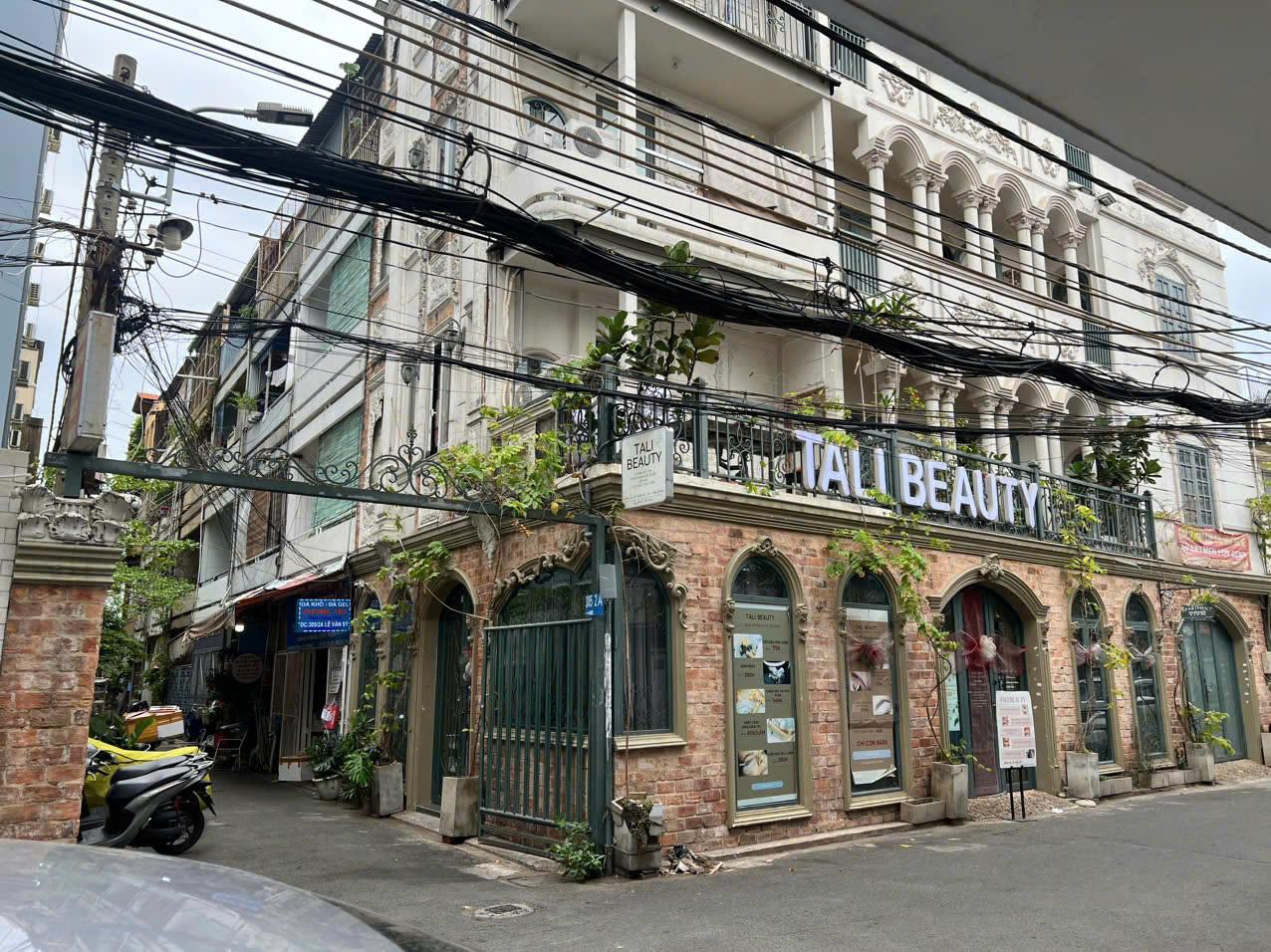 z6946466142764_83eb279c20ff94cb83e084128b553e89