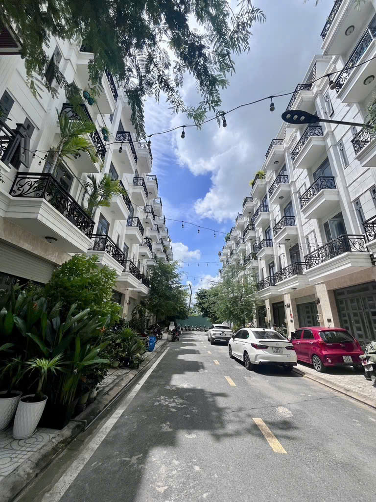 z6949760325351_a093cb05ce47539f43b52937aa08c8d6