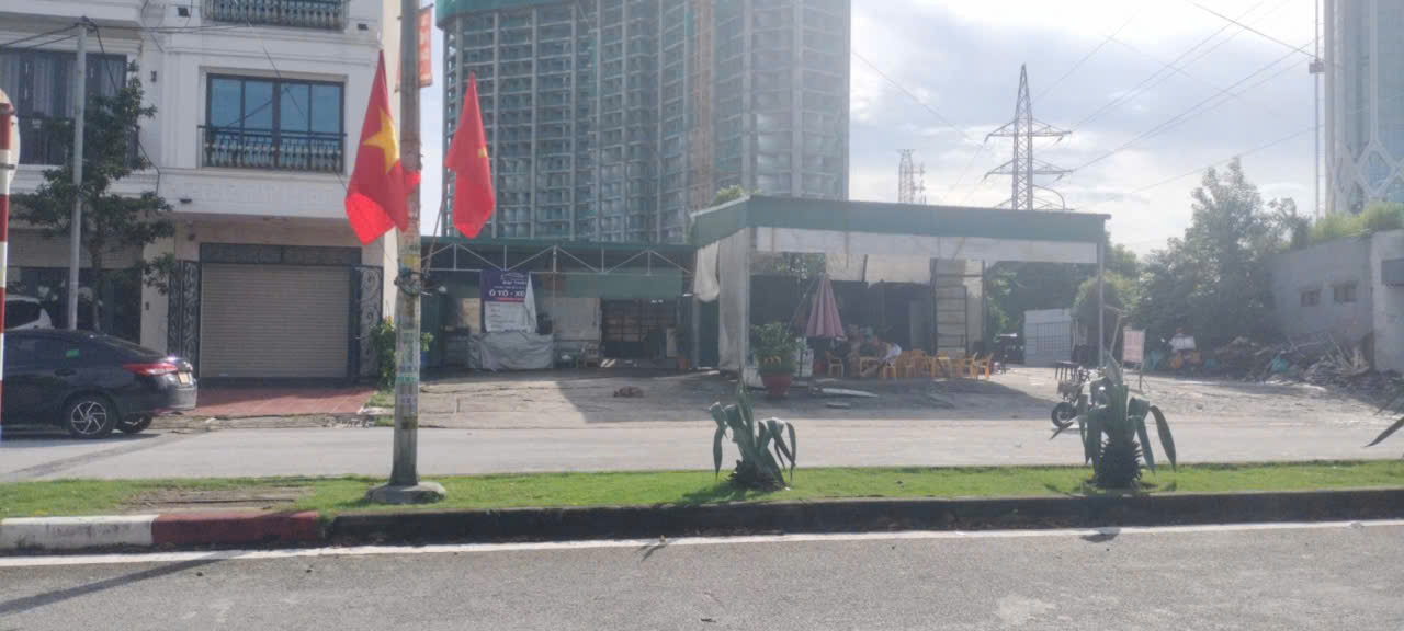 z6950446886766_4176e135c3c86e41716b70508c5f3901