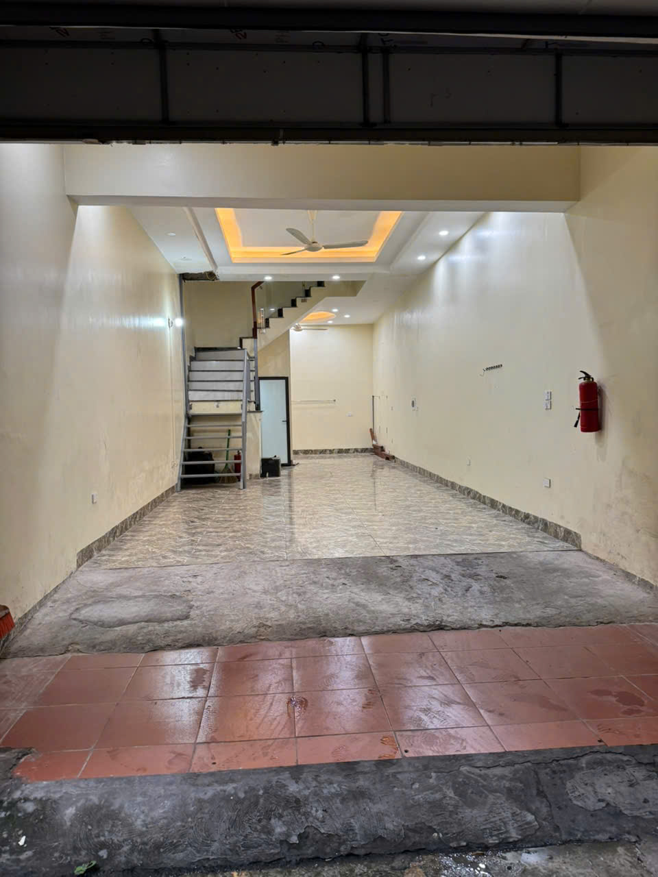 z6951712334338_a91f6b36d5d8952154131e5252221890