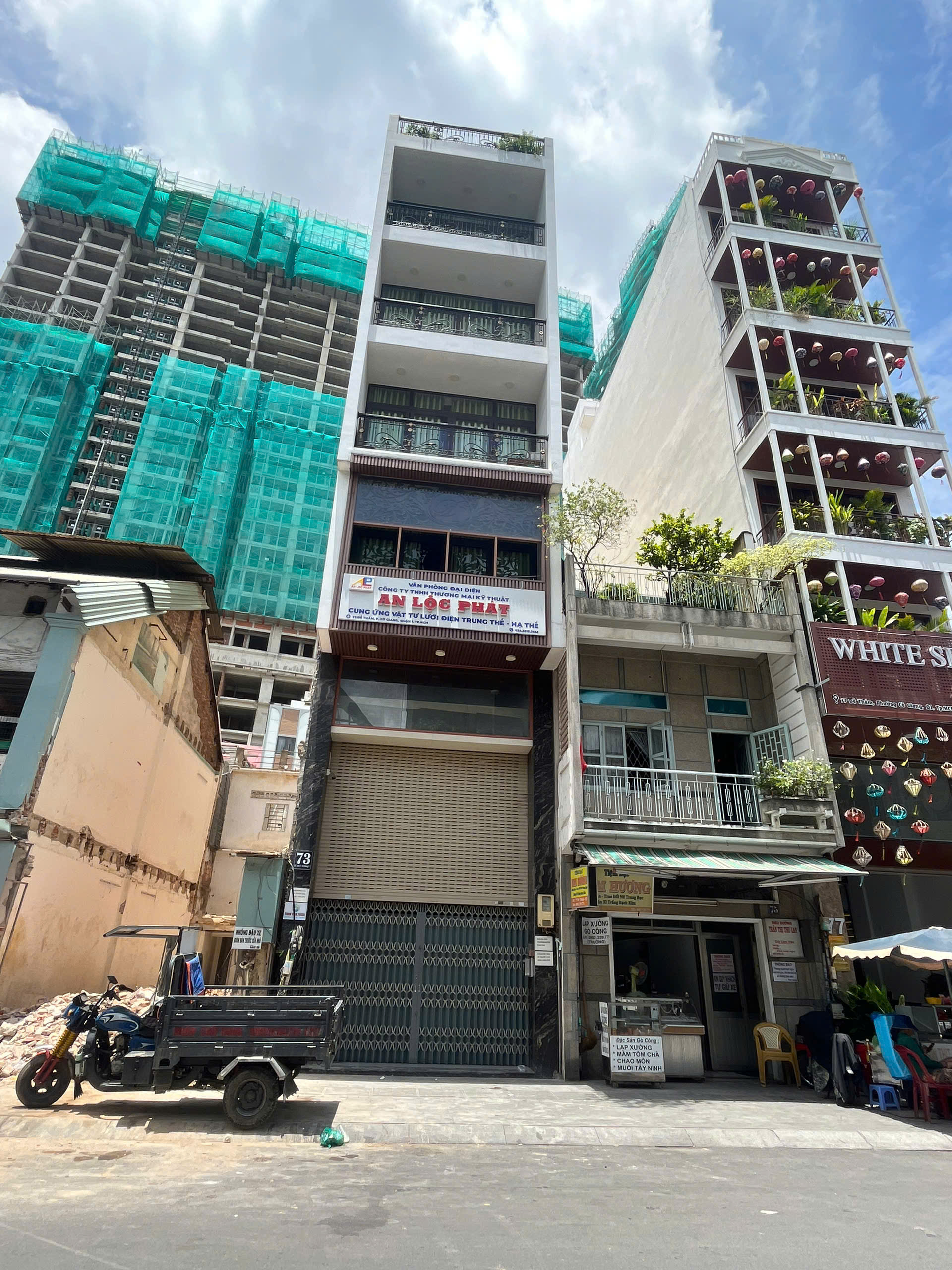 z6956040297395_aa8ec72a74f5856911e2db48153e10f1