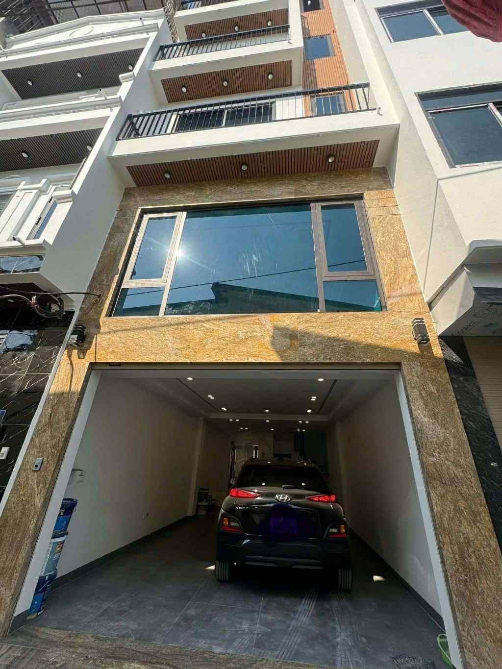 039c859e-b629-4d08-9e8d-dc243449e5b2