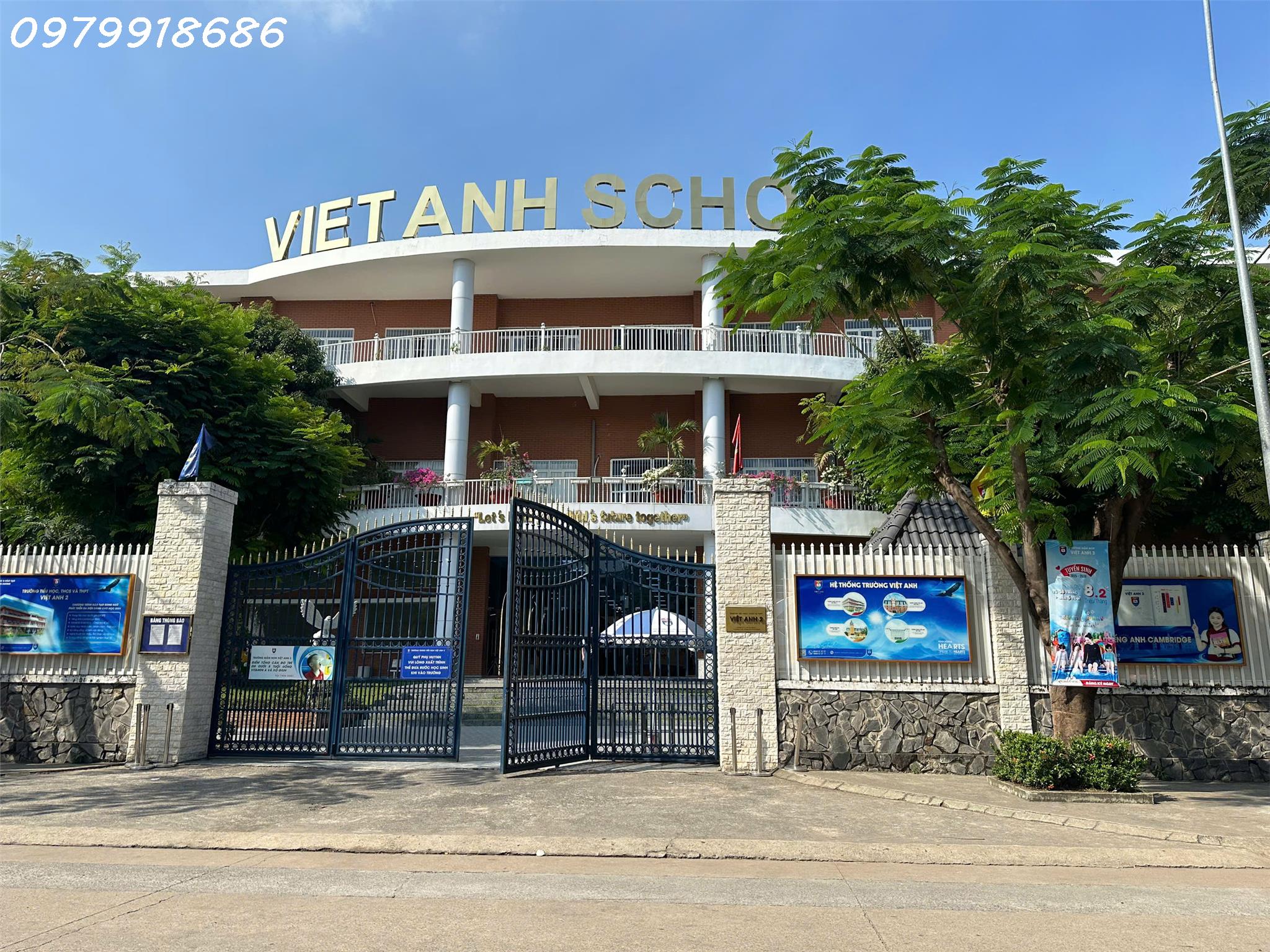 04ecb700-5fe3-4bed-80a2-4ffdaff16b3a