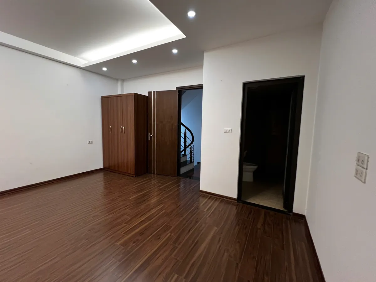 2da6d015-0604-5a4a-8321-620b23214803