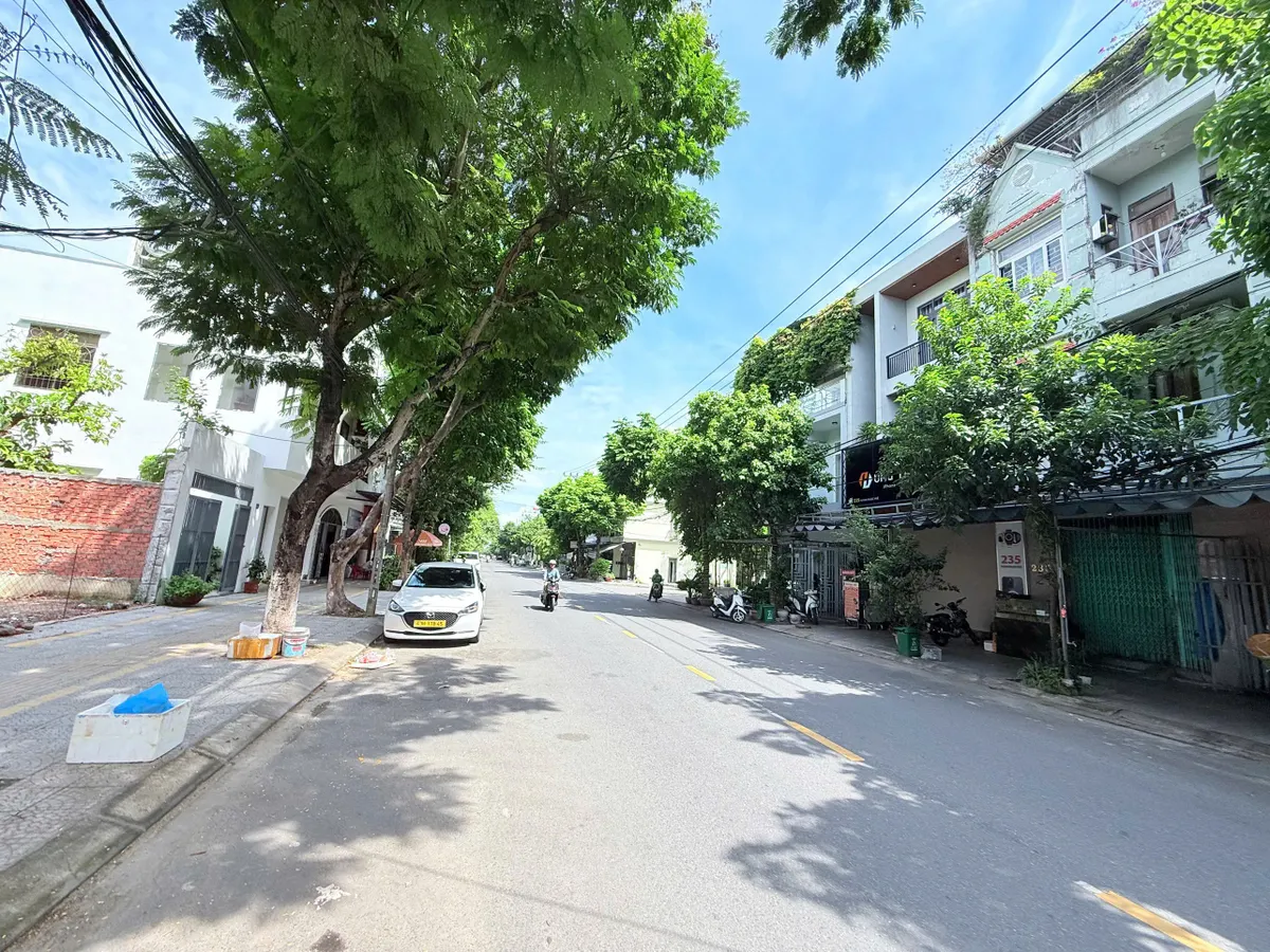 40a09dbf-9109-57ac-8d26-1874cb5c6900