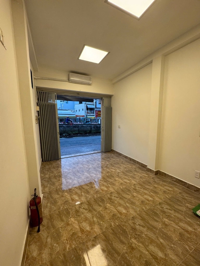 4ct2-BDB6DC1D-mf44c5ra_31_9