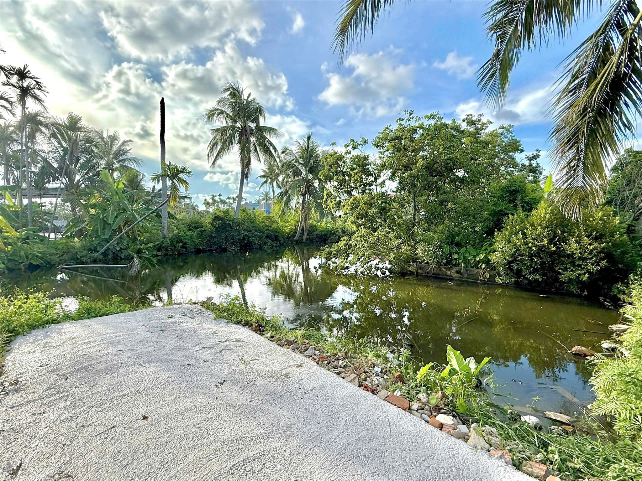 585a28dd0ce786b9dff647