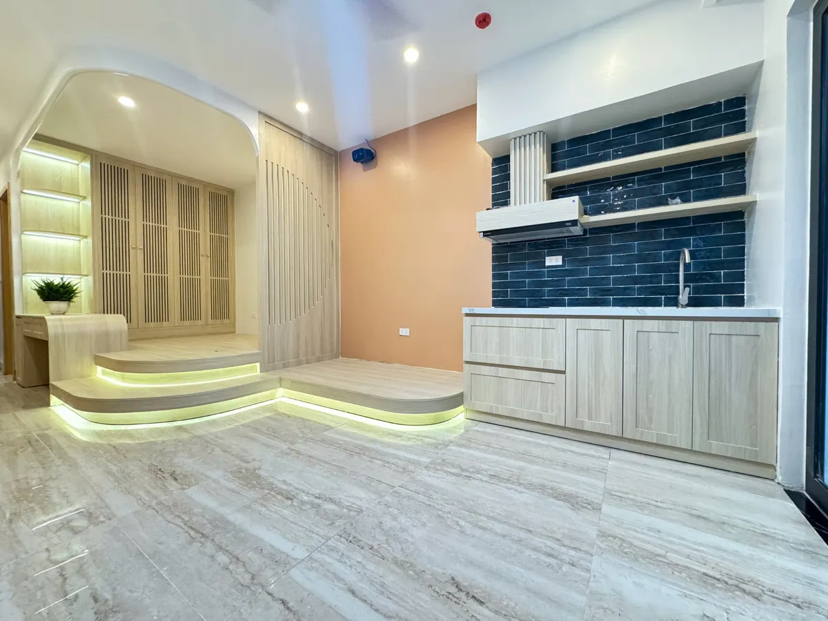 762573f7-429a-5f42-b4ac-45e90d5f4e35