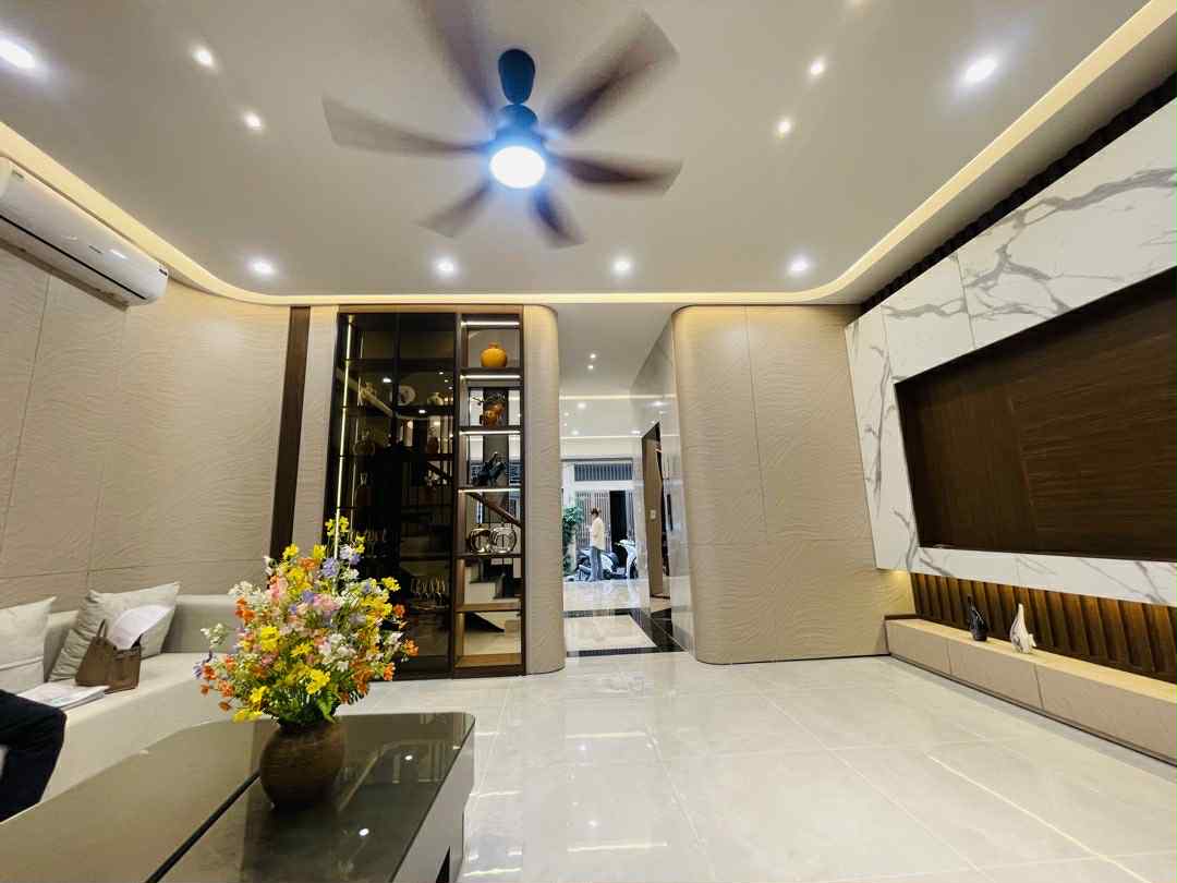 93b51e5a-aae6-4285-8096-574d9831829d