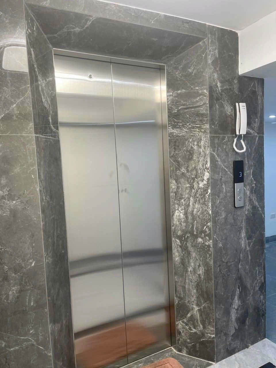 Thang may rieng (218)