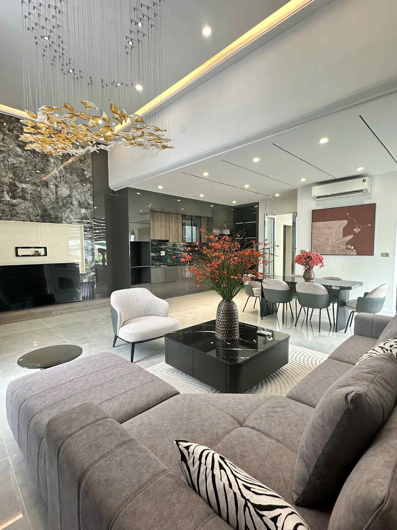 b6d618a5-7bfd-4219-9095-33dca5b101c4