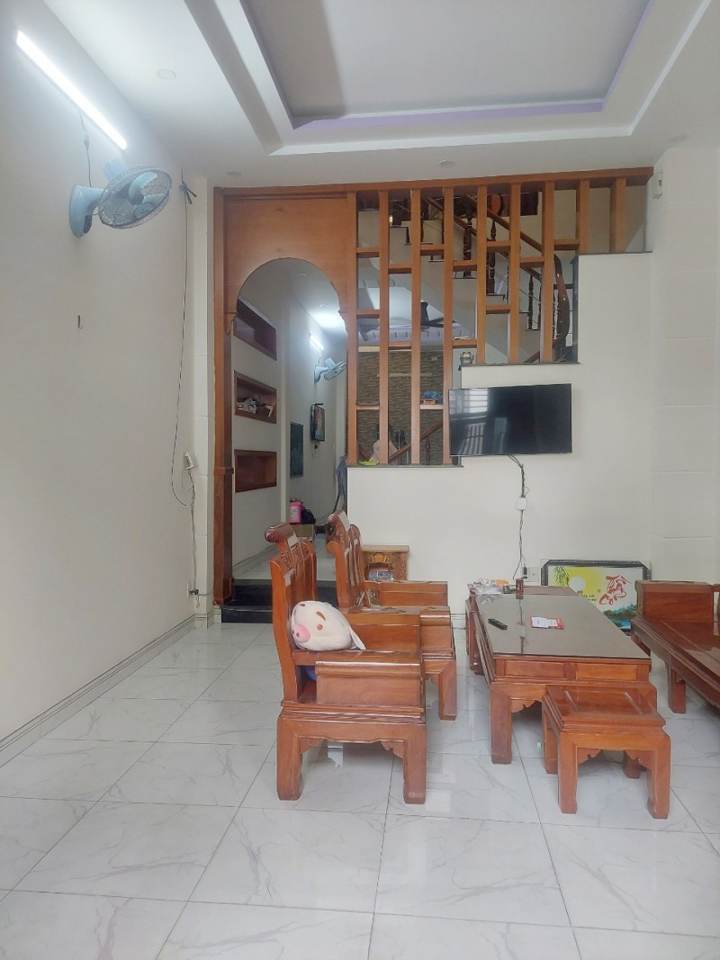 ban-nha-4-tang-hem-xe-hoi-74-m2-ngo-chi-quoc-hon-5-ty (5)