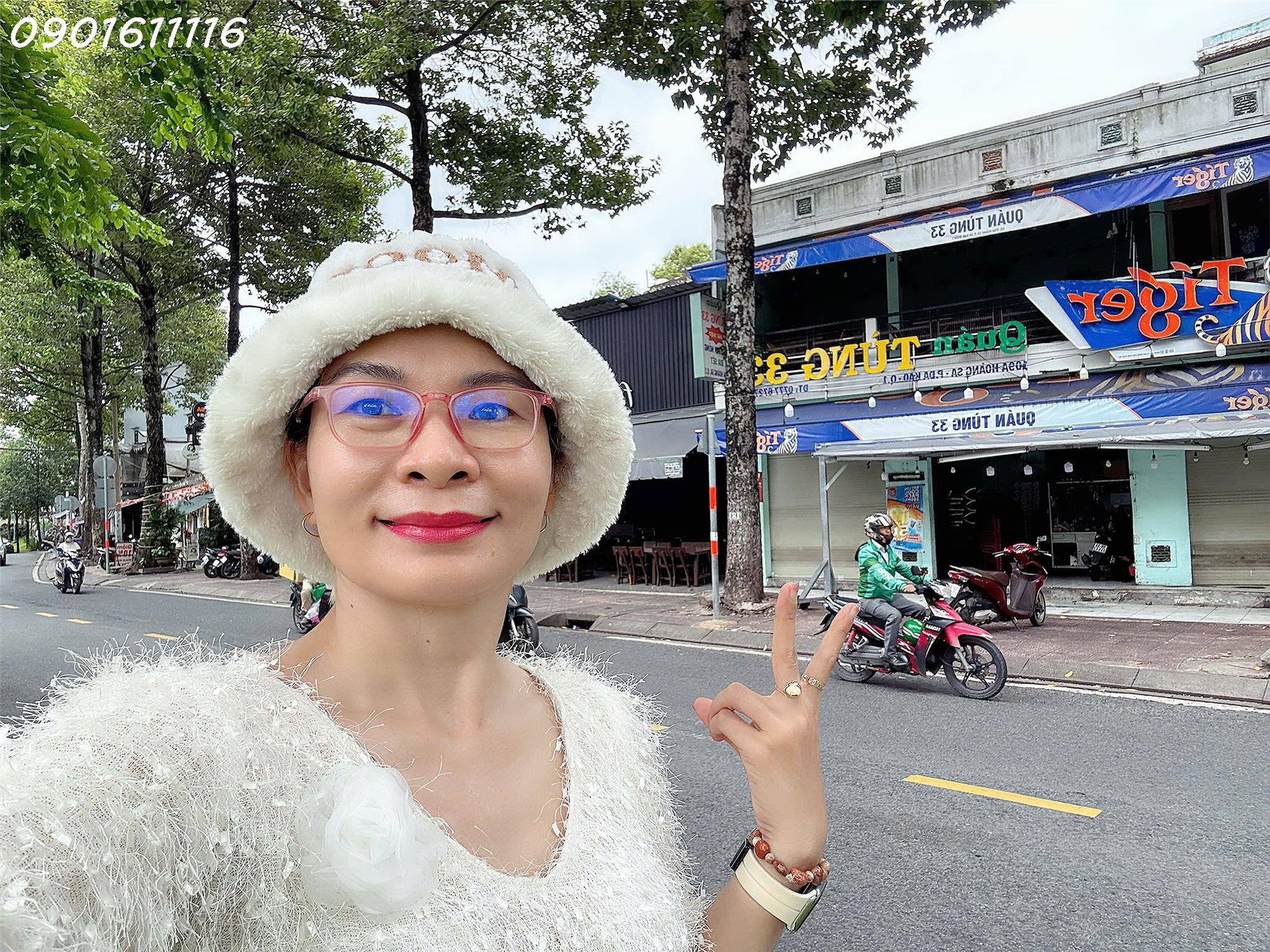 z6694445079035_e94fbb158ed38dc0fa6b60094c6a65c7