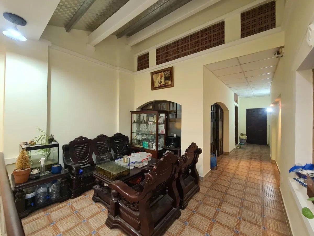 z6779603909231_3bd8e4ef125c79372602404e8f03f56f