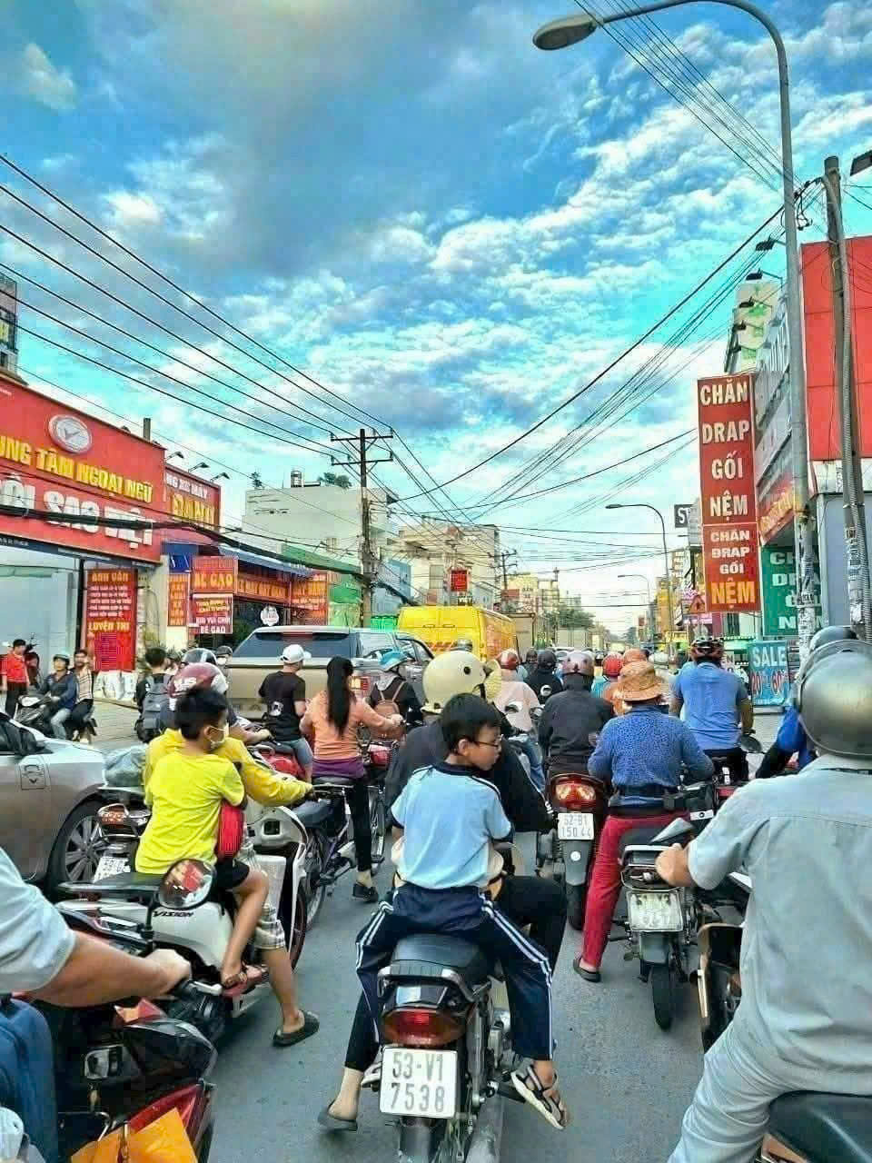 z6843010011559_bd79da091346dcd67f6966eea2a84b9b