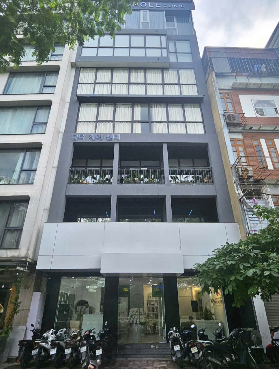 z6921823018556_442e9fdcbf729676e02550073f556952