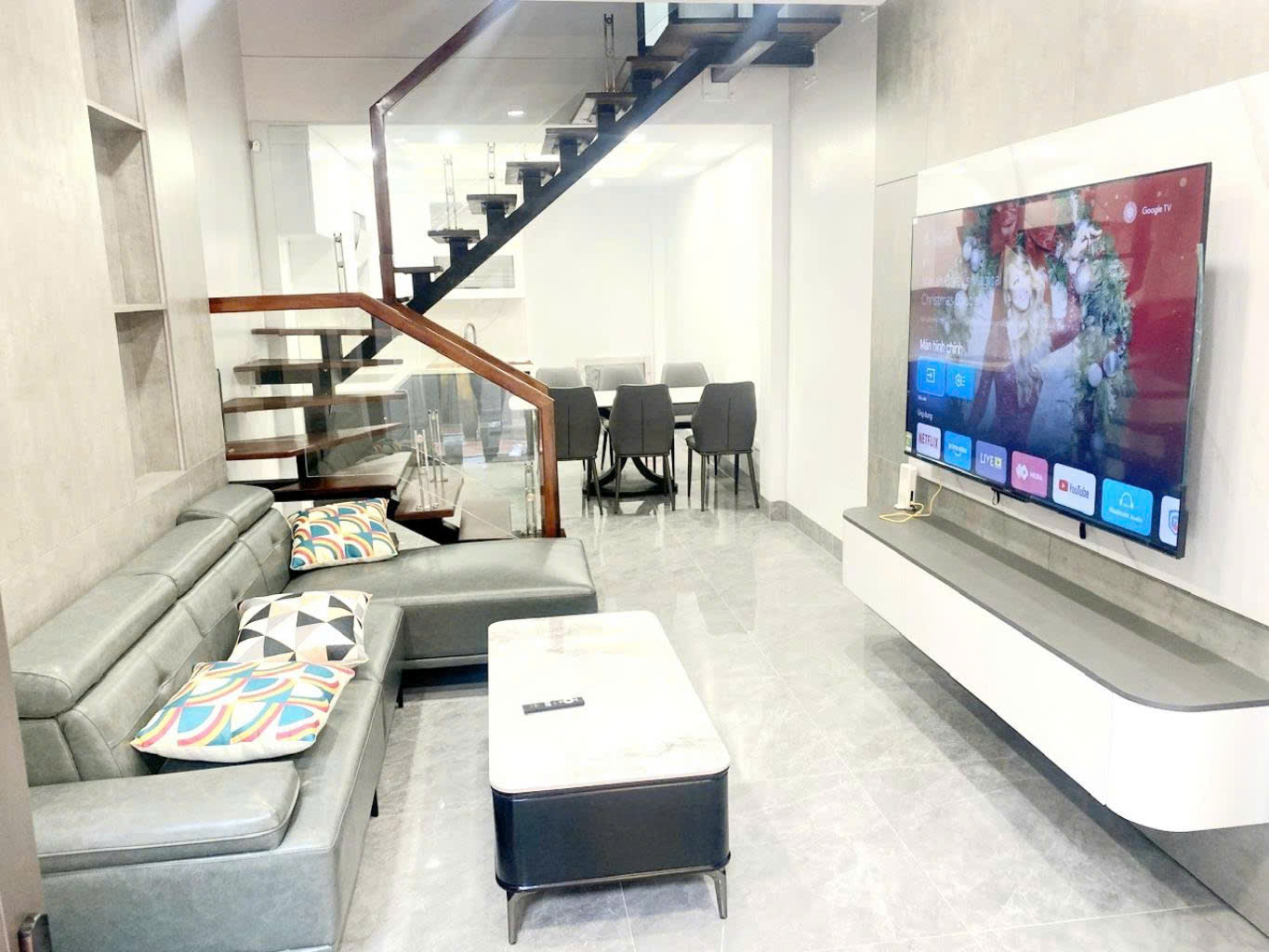 z6963587324113_626d6d6f690558c04efa7733472e7aac