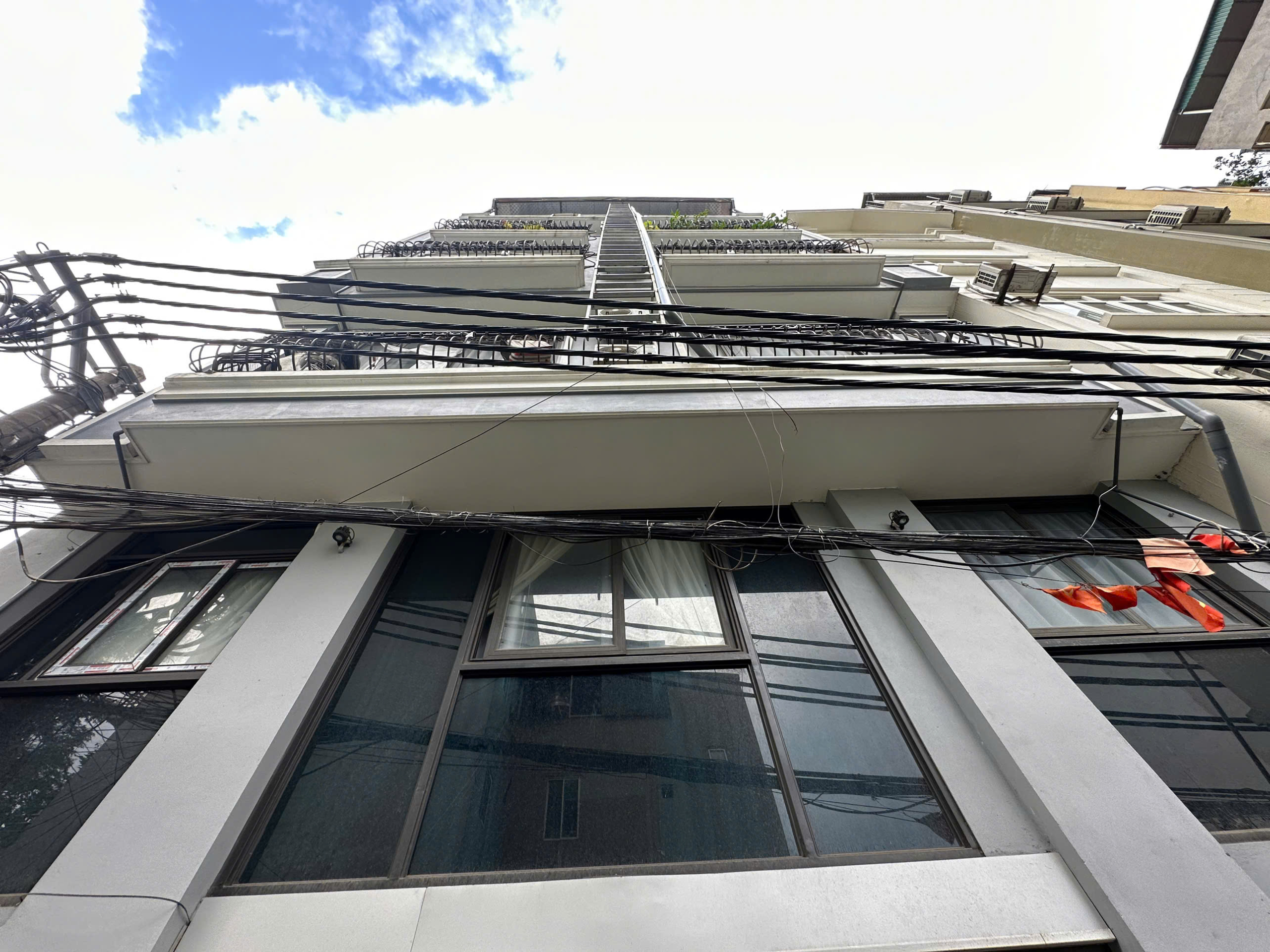 z6963617750371_035_3b11826b98cdb3e0136db986e5ccbdad