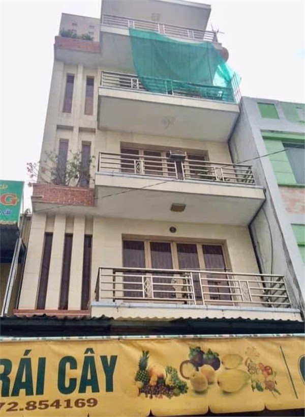 z6964650364666_63e7e9e686533af8803eb0e52756f08d