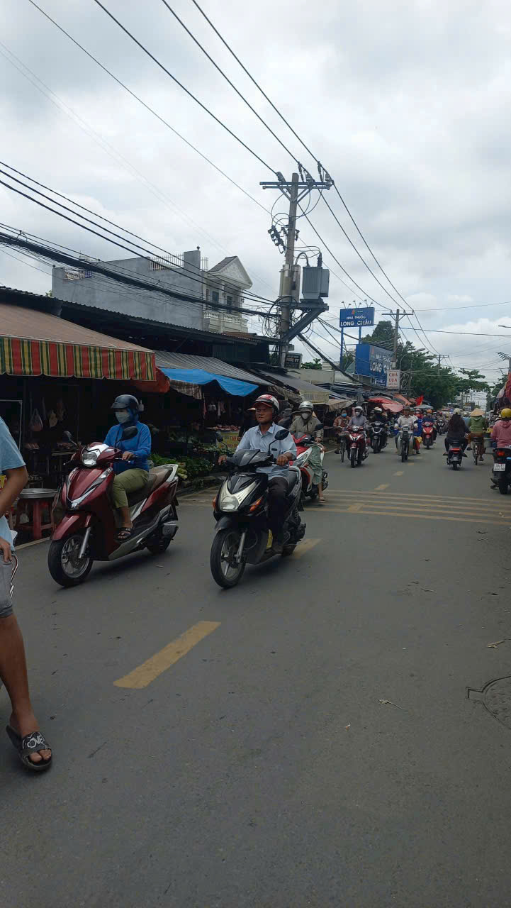 z6971186147733_6243f1d831df4cd53c671bf59f8cee4c