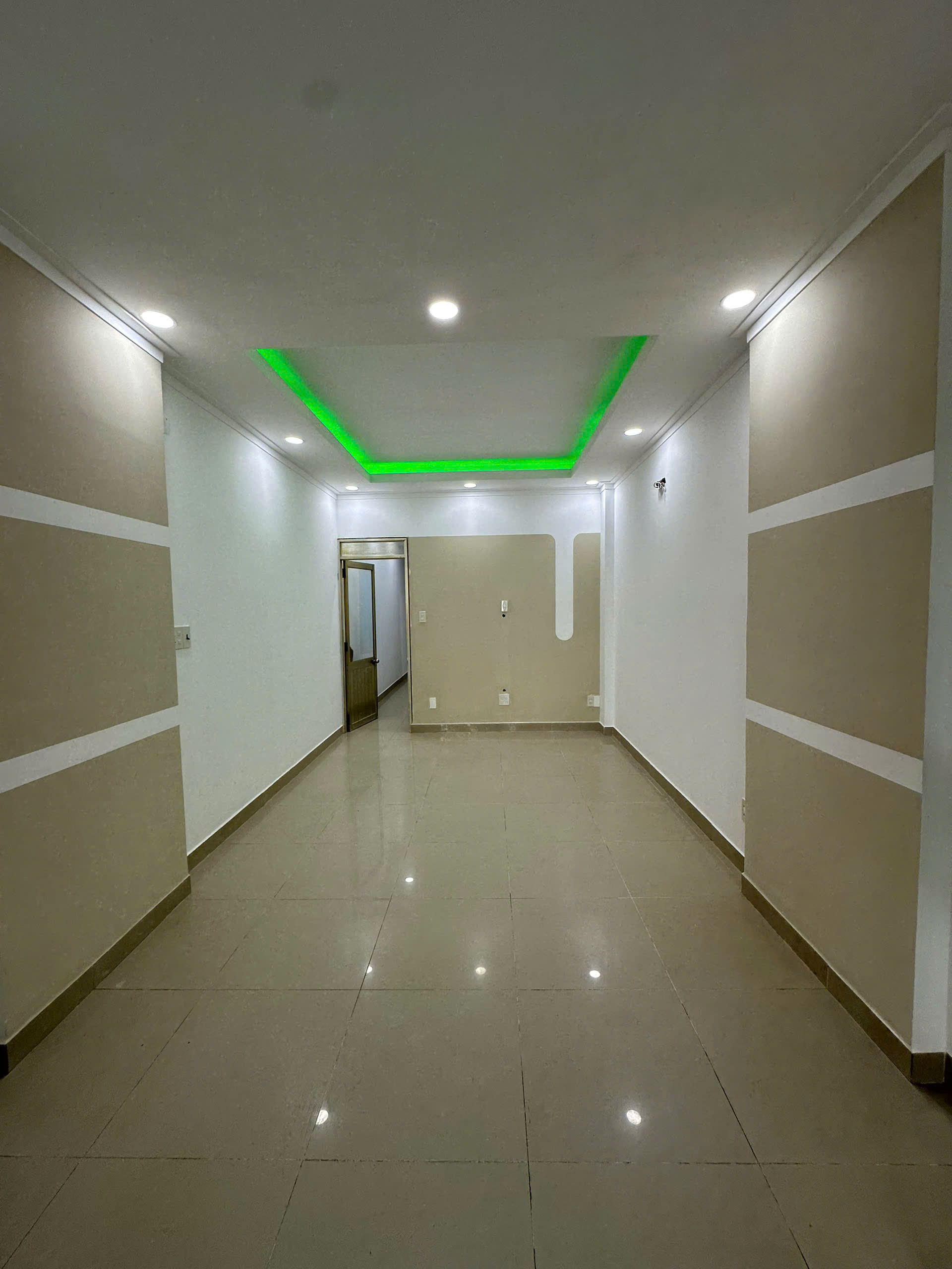 z6976022176896_832a418404531be58bf01caf39b1e5a5