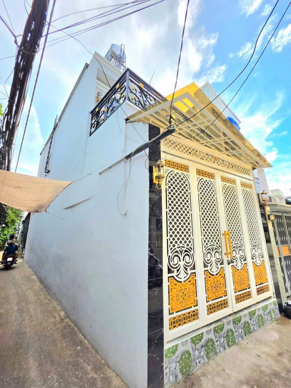 z6977188924181_77832c3d68aa434f949bfafe7d3c9e29