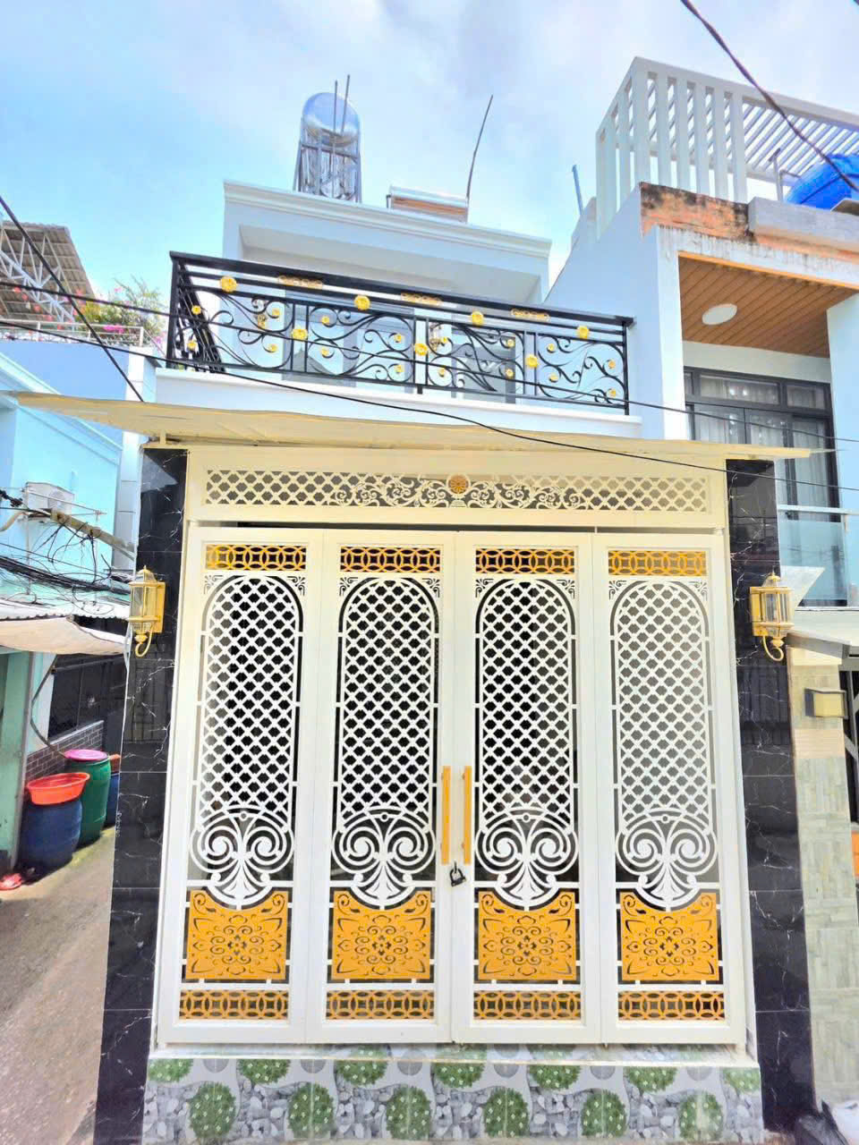 z6977188938630_544d337372af74d21d1f01c10fb82772