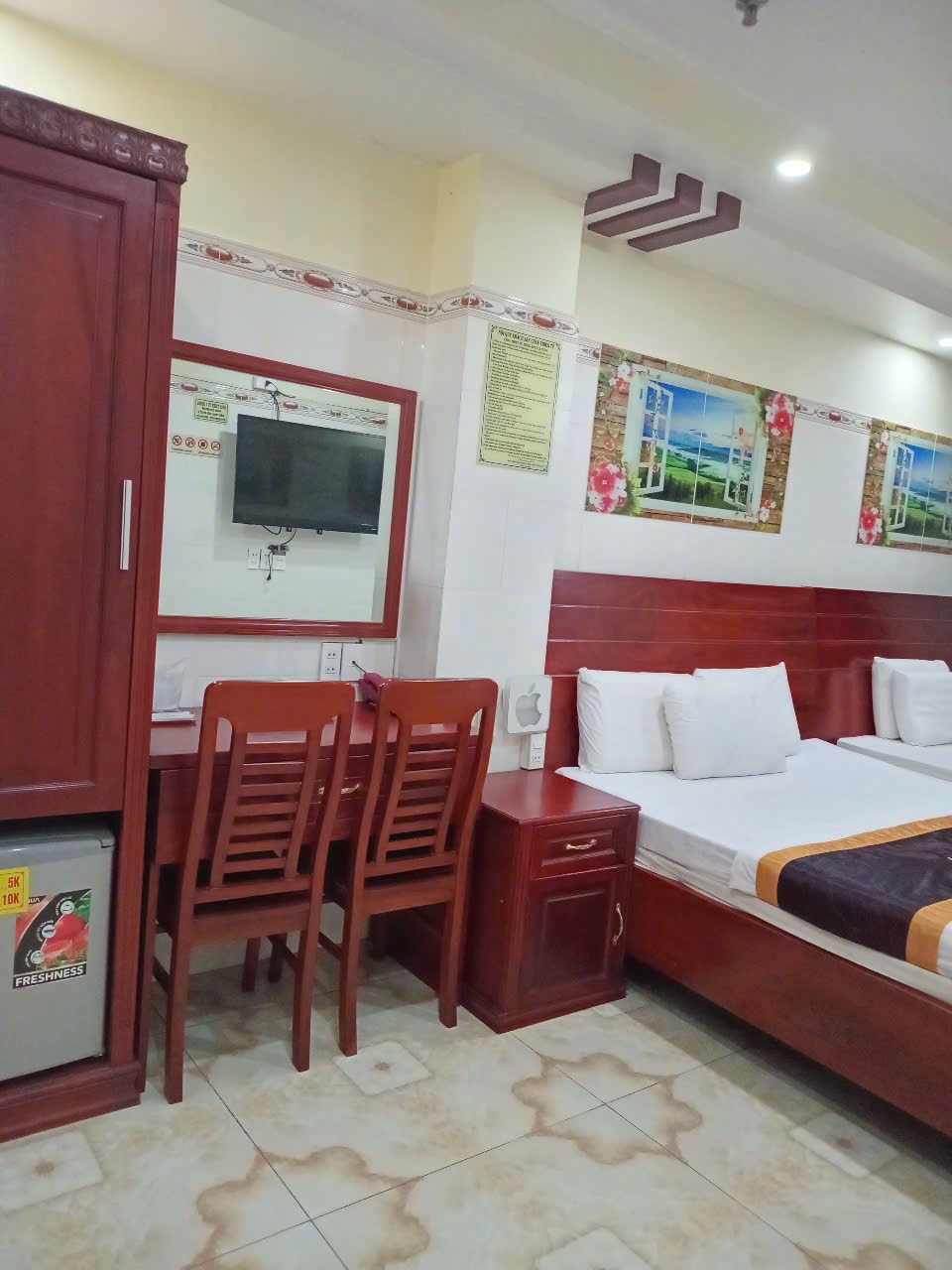 z6977573738581_57f7978ba502822453fb201a8e868937