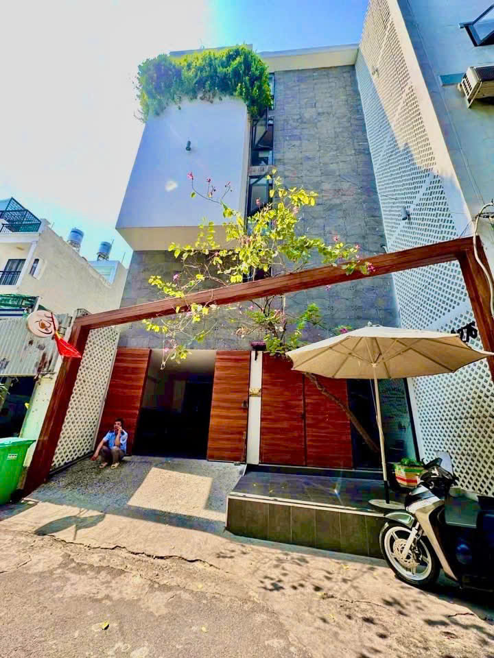 z6984222332516_83568aa6a610188323e8521ab3244d9a