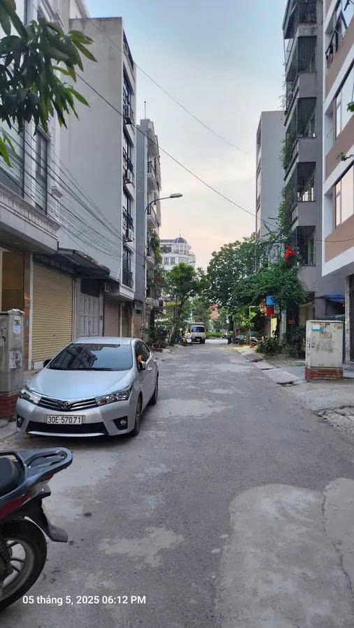 z6989522791705_505e3f94ff8f4482c6289f5e97956b0d