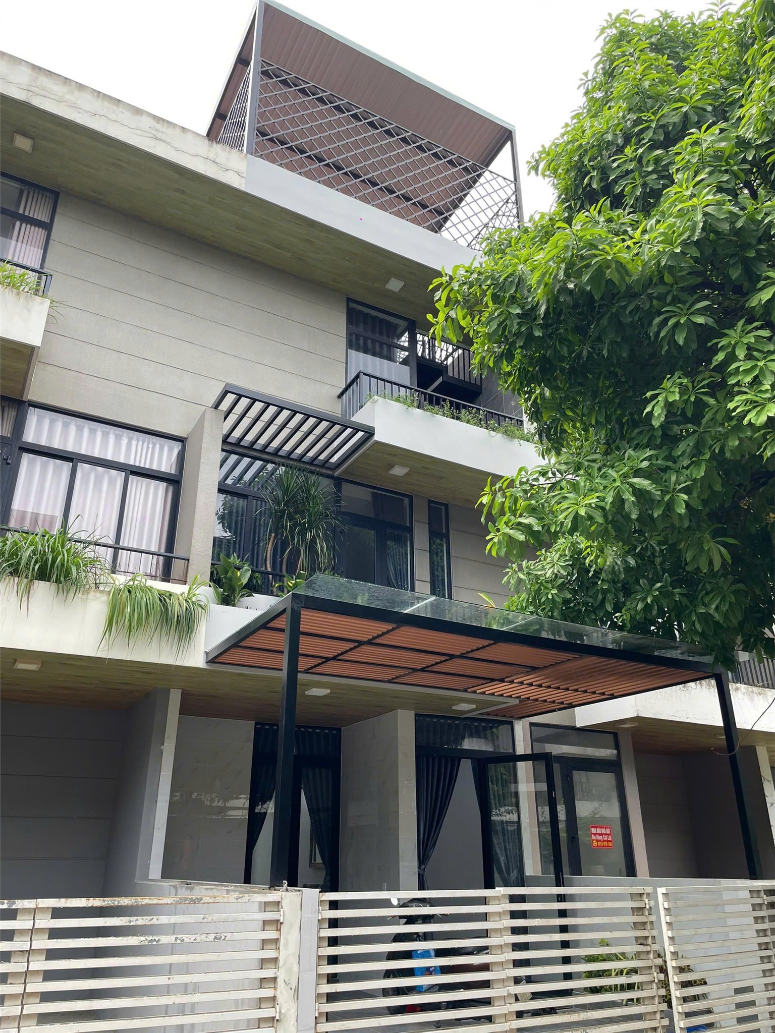 z6989647357872_a819df9f2e7cc94d37dafe93904f4b53