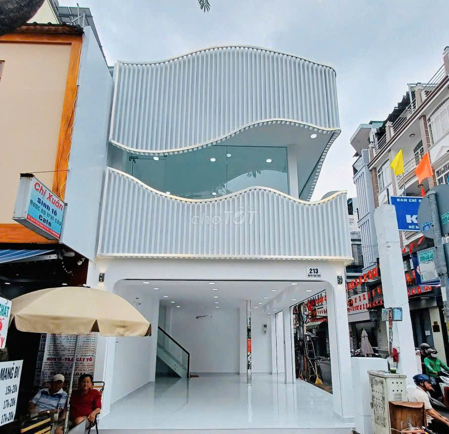 z6990957147845_3cf6274db1114f29aac25d4d5fc2ebac