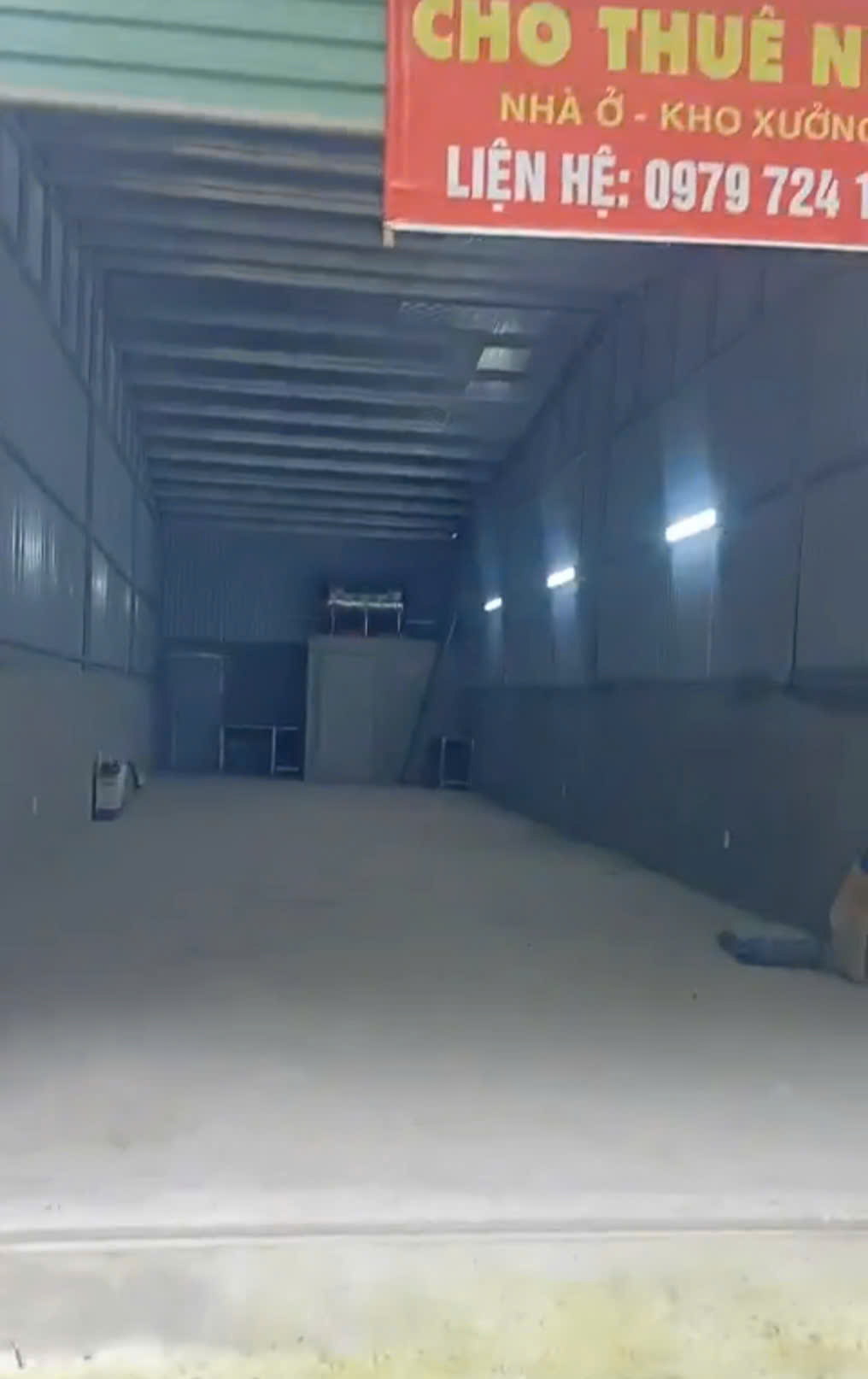 z6998212450568_4953276e819751ca733b6a45659e2b3f