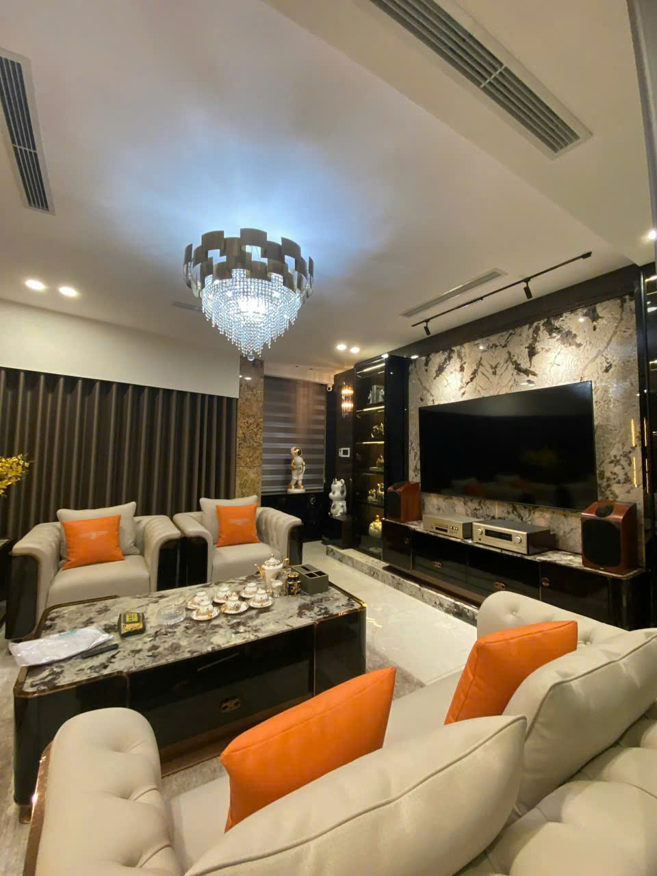 z7009279589018_47810f8bc265f3fff58018dfde423435