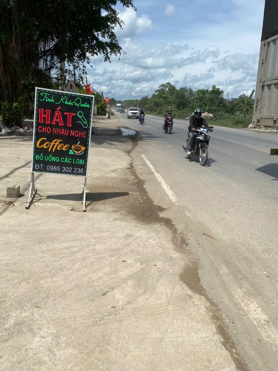 z7011700346219_ca9a08bbcf3084321a824d1f71dc5752